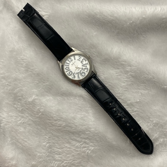 Novelle Quartz black and silver watch - Picture 3 of 15